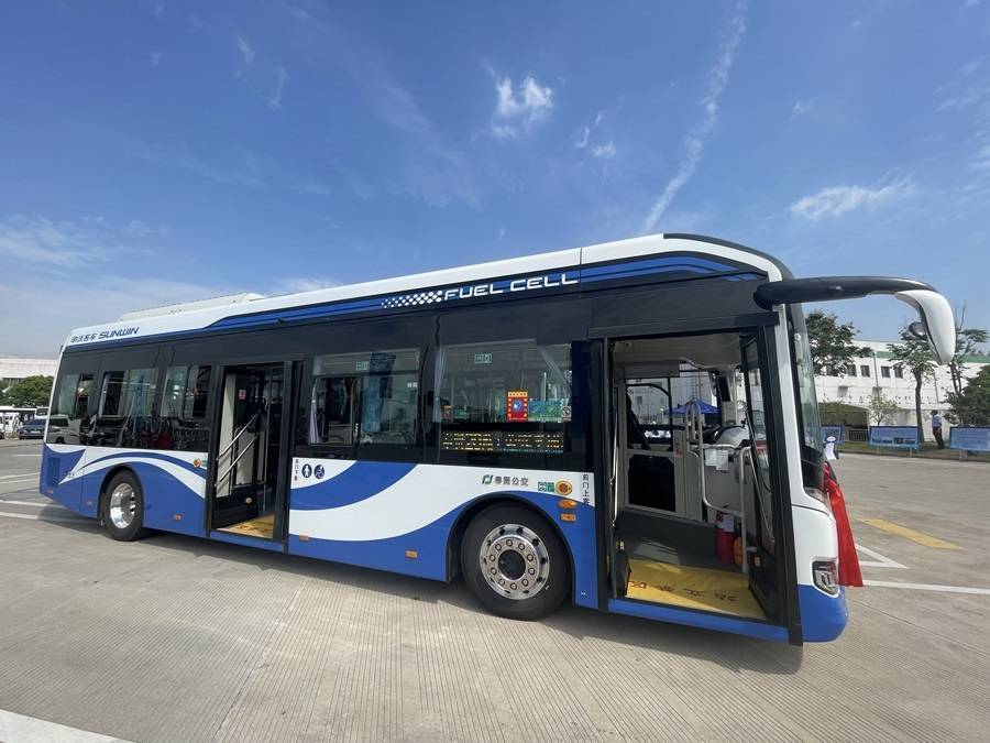 上海首座公交专属加氢站启用 奉贤公交迈入"氢"洁时代_燃料_车辆_智能