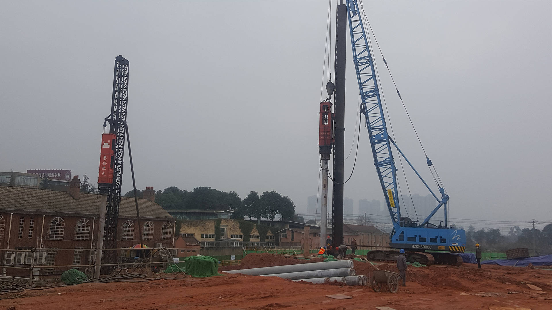 环保液压打桩锤效率高,无油烟污染_操作_施工_能量