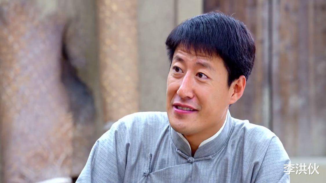 明星出镜开始胡扯了,于震夸他卖的酒瓶价值15万,最后158元成交_潘长江