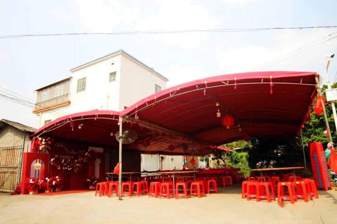 下河村民居兄弟庙农贸市场学信街公园球场小学?