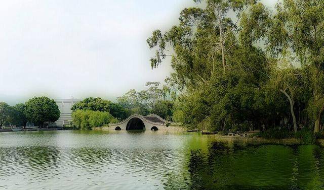 西湖不止杭州有，福州也有座西湖，拥有千年历史，可惜很少有人去