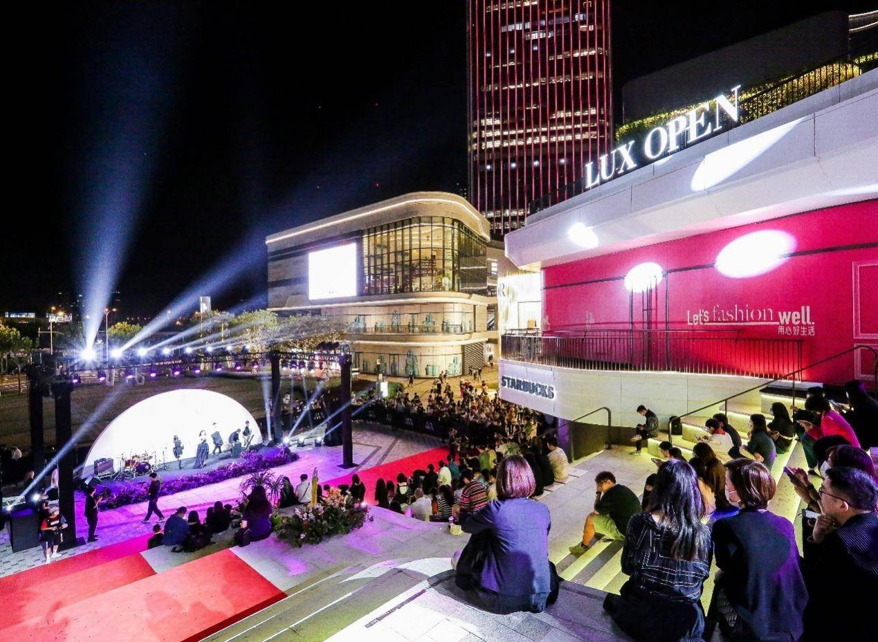 ǰ̲̫����LUX OPEN����ʢ�俪Ļ��ҫ�����ĺ�������ƪ��