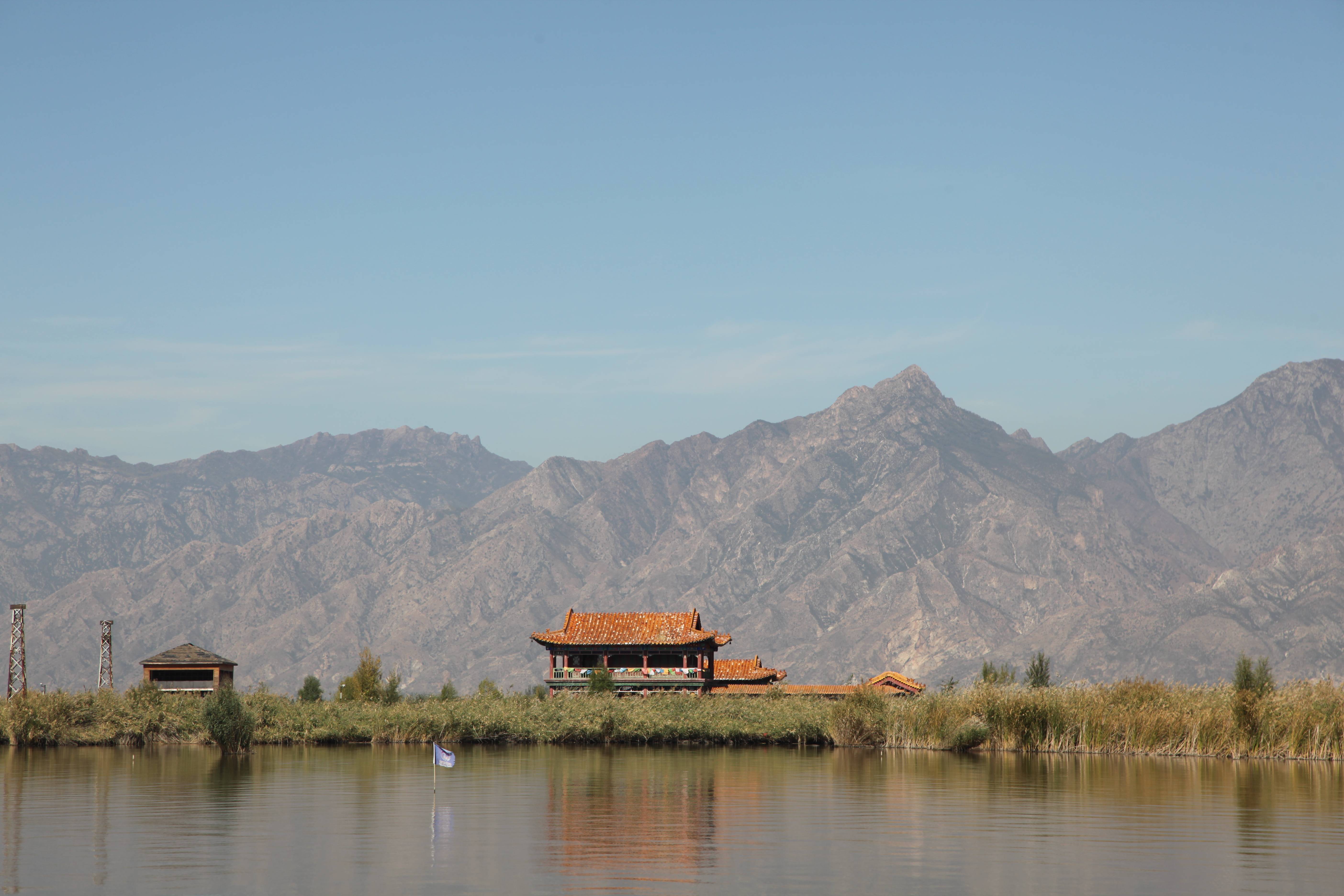 2022敕勒川(哈素海)"伊利杯"体育休闲运动会在哈素海上演 房车露营成