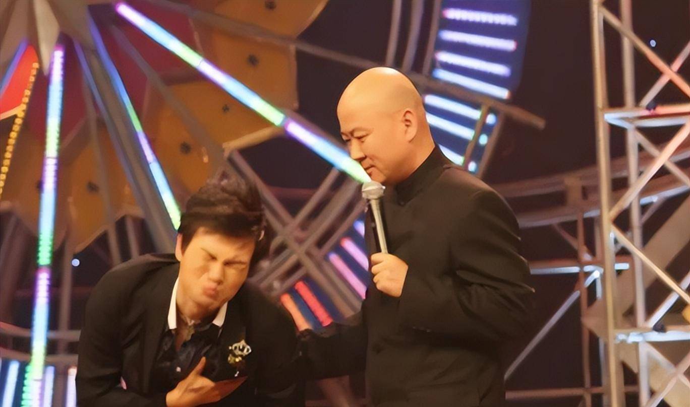 提拔柳岩,看不起郭德纲的李彬,才57岁就被药物折磨成这样了?