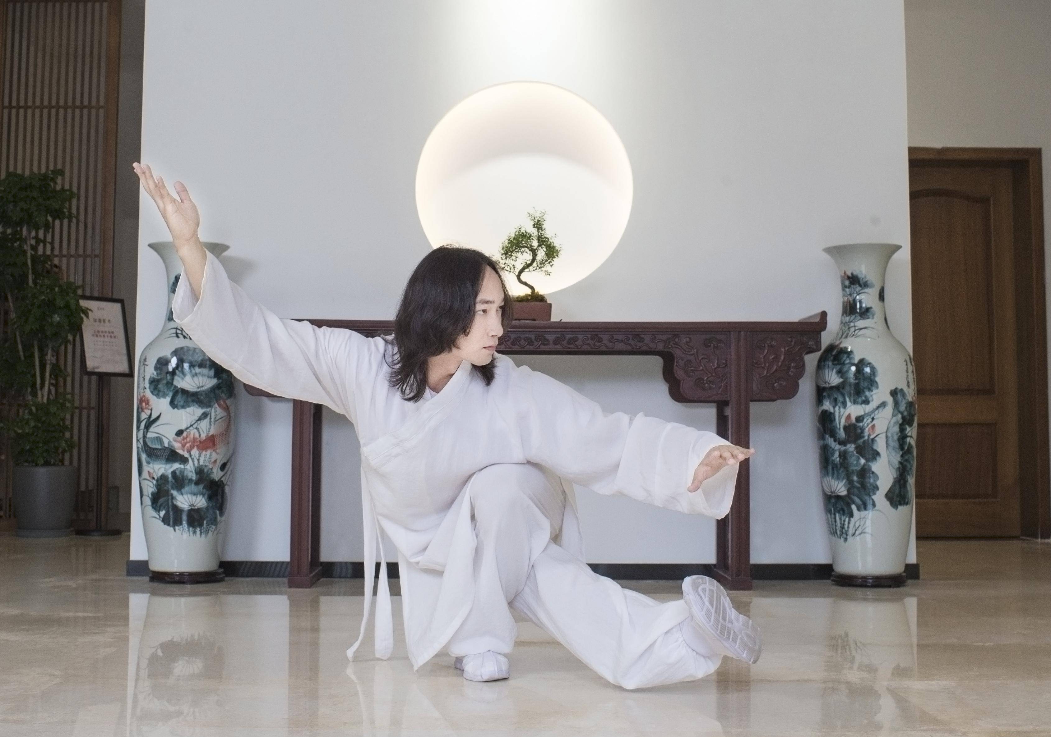 李越华镜头下的武当少年蒋师莫_郭忠民_谈古_苦雨