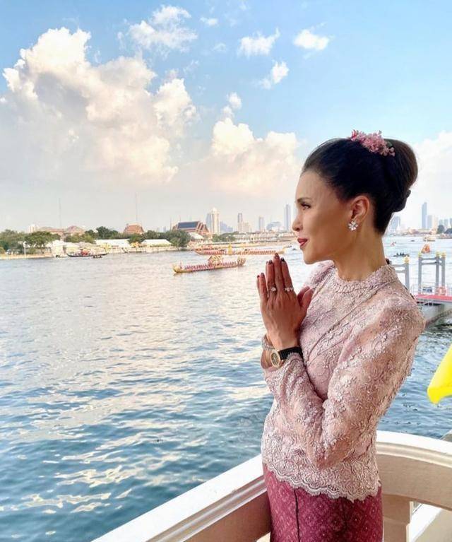 67岁泰国大公主太嫩!