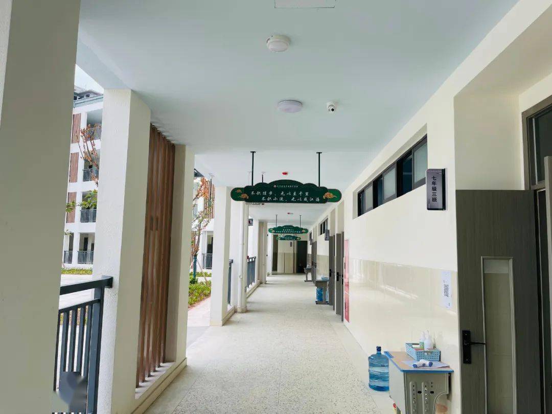 今秋投用公办学校之仁寿县长平初级中学_公办幼儿园_扩建_教育