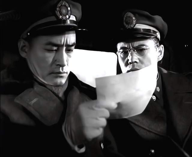 同样演"张灵甫",把项堃,舒适和李幼斌等演员放在一起看,那差别就出来