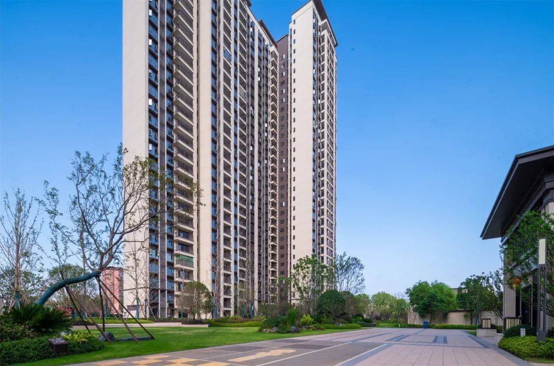 一眼心动丨岳阳美的·铂悦府橙意交付,敬呈大美公园家