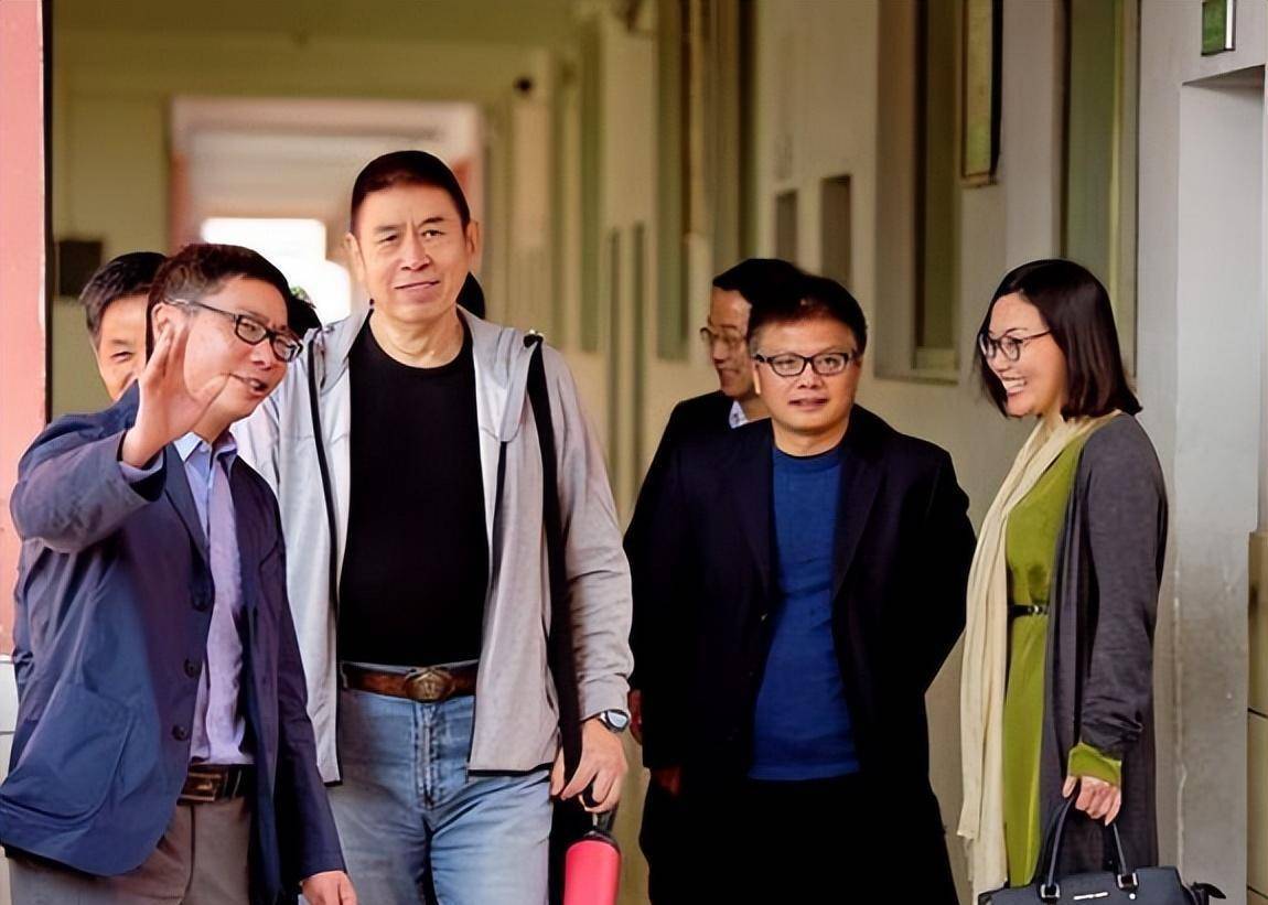 程志:与殷秀梅闪婚闪离,二婚再娶军旅歌手王秀芬,如今现状如何_音乐