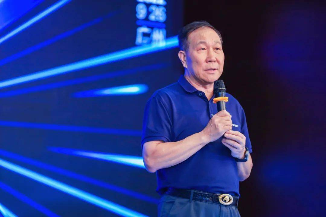 长廖定海,副总裁黄宏矩,副总裁廖建平,副总裁廖文等集团高管出席活动