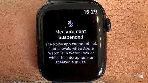 部分 Apple Watch Ultra/Series 8 用户遇到麦克风停止工作的 Bug