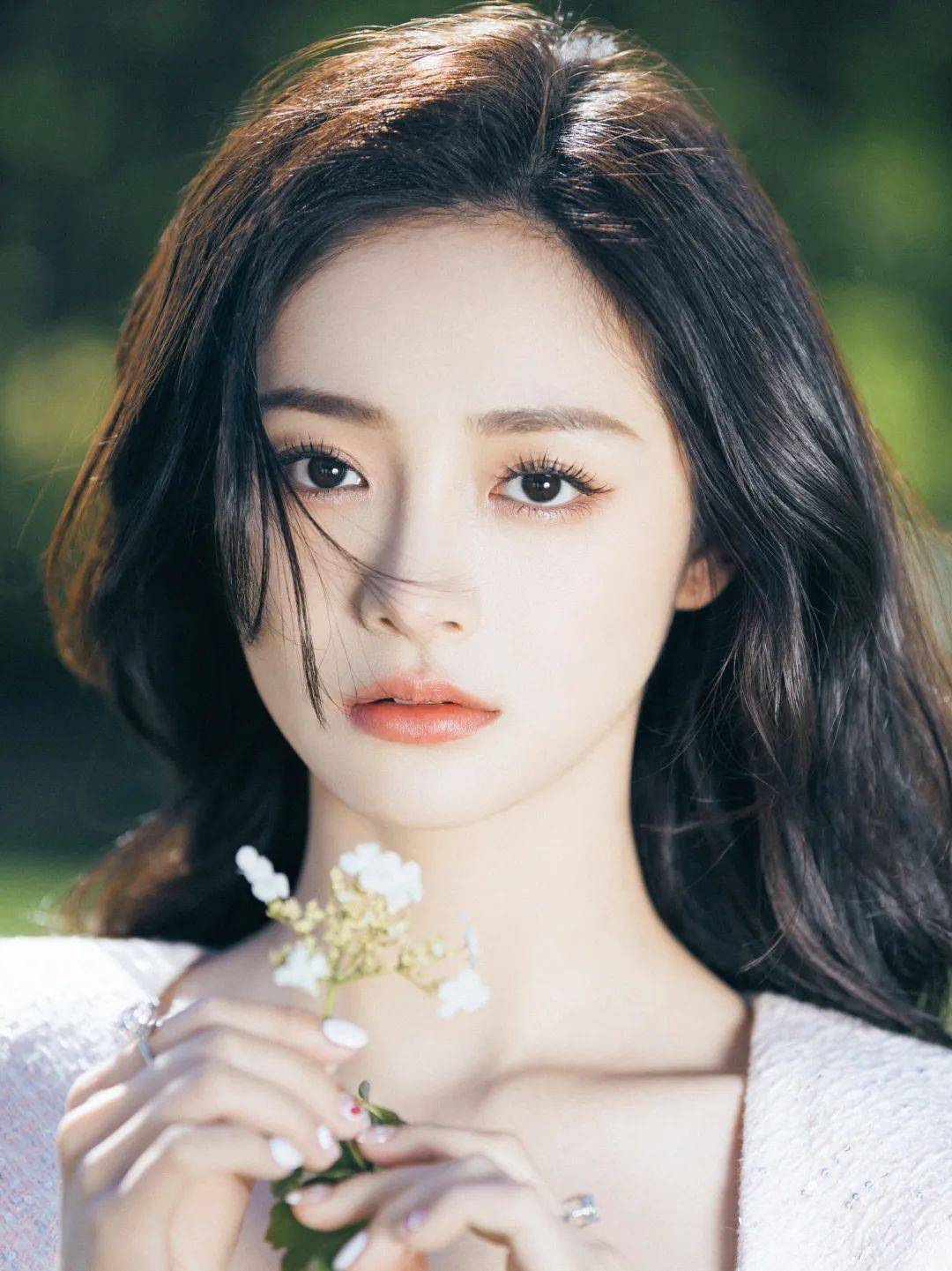 2023年最新美女标准长这样!_女生_面部_五官