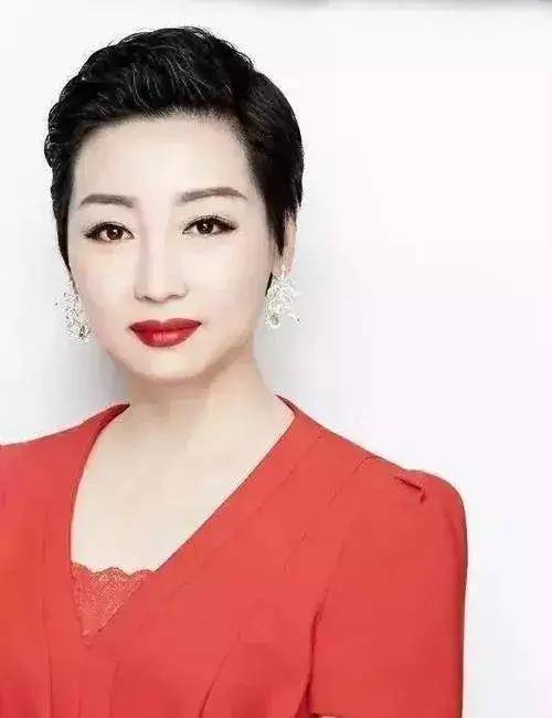 刘欢患"不死病症",近照被曝光:32年了,我最感激的女人是她_卢璐_妻子