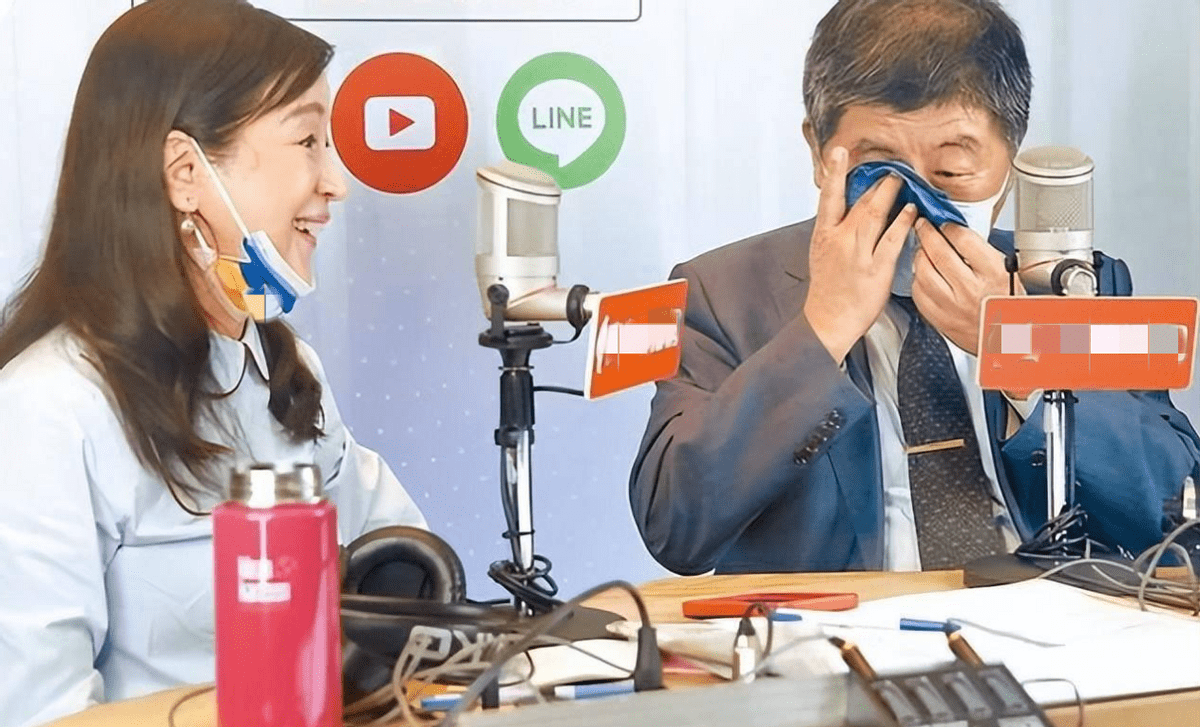 躲衣柜偷听情人情敌对话,细数周玉蔻奇葩经历,民进党栽她手里了_台湾