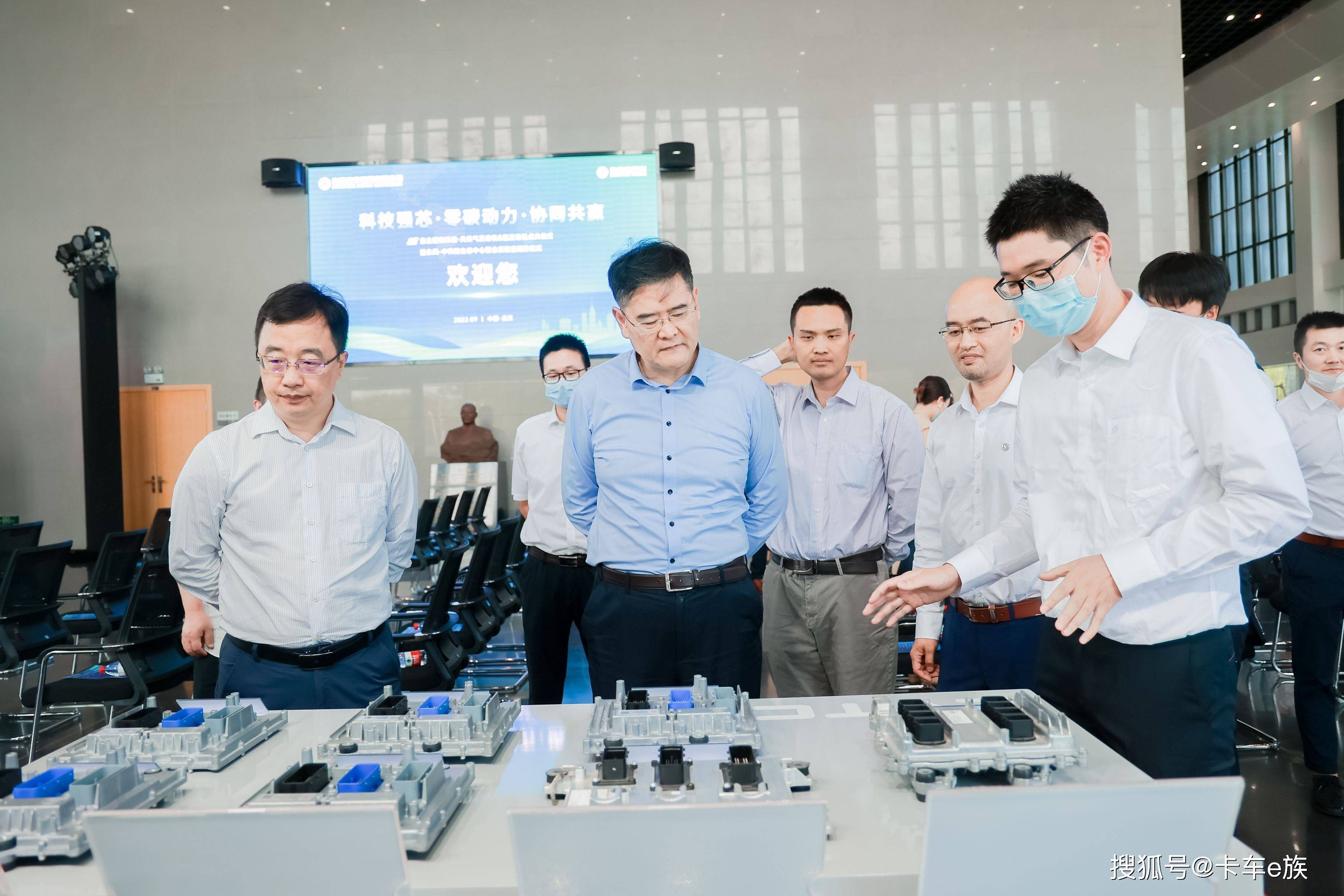 杨鹏:氢发动机实现能源完整布局,自主控制系统彰显国产自主底气_搜狐汽车_搜狐网