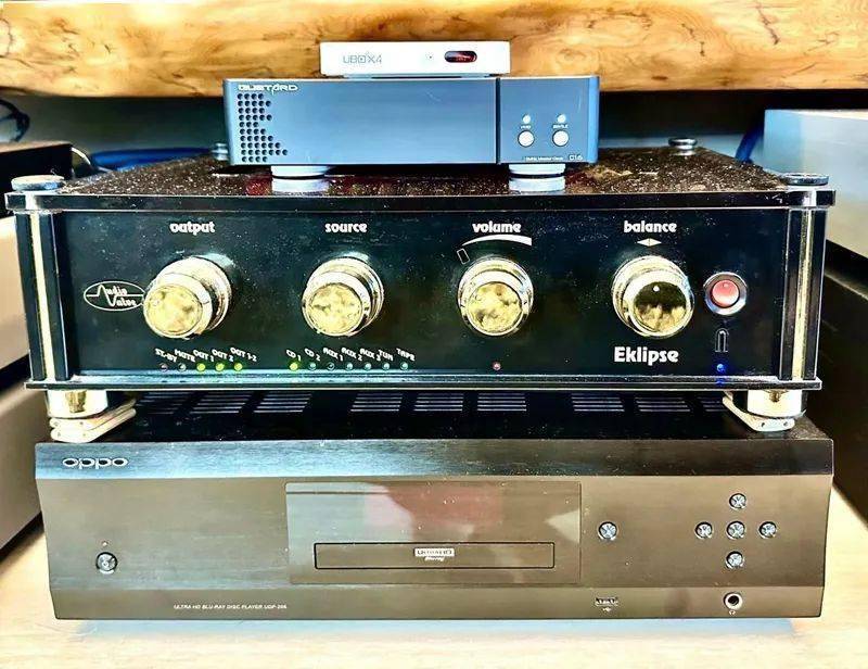 【烧友家访】变换器材必须重新摆位:再访竹北王先生的brodmann音箱