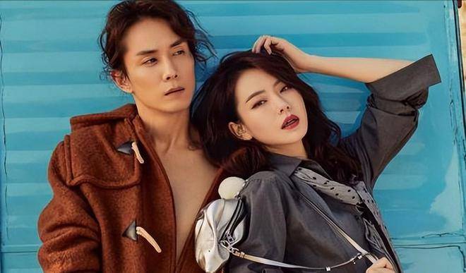 也因此很多网友对她的那位前男友表示感谢,若不是他的背叛,戚薇也遇不