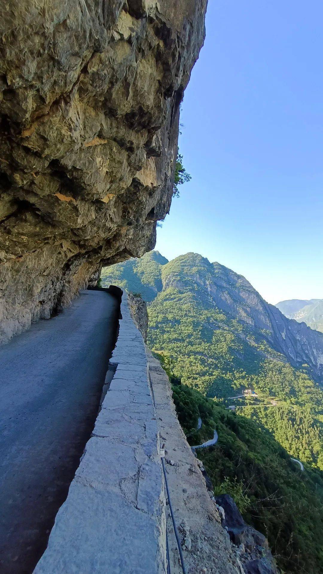 【国庆4日自驾】重庆第一深谷兰英大峡谷,中国南方第一大高山草场