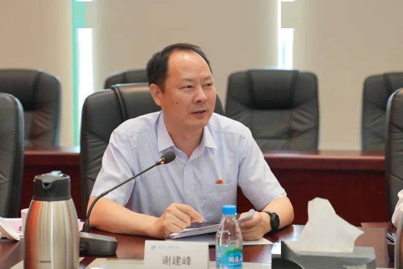 谢建峰发言本次会议是座舱系统事业部在决战决胜2022