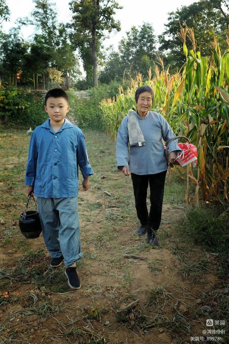 人像摄影:盈车嘉穗_话说_田野_九月