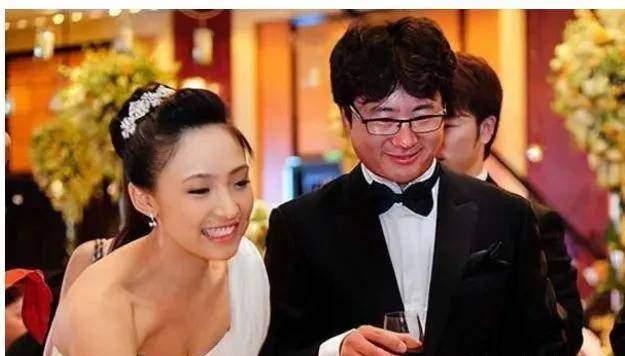 周成海_乔宇_妻子