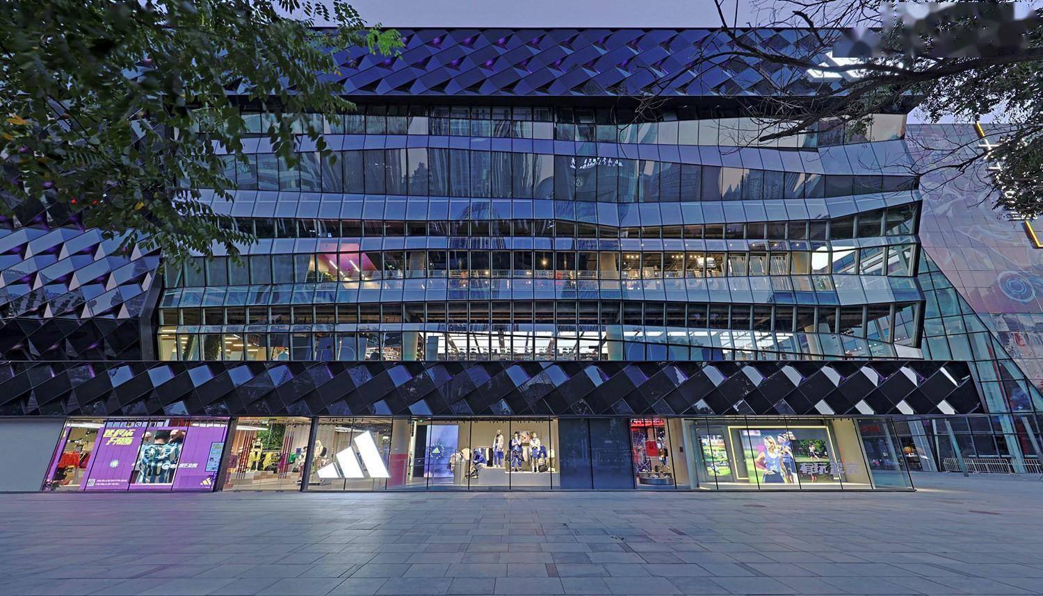 阿迪达斯北京三里屯全球旗舰店焕新升级 重返主场_消费者_运动_文化