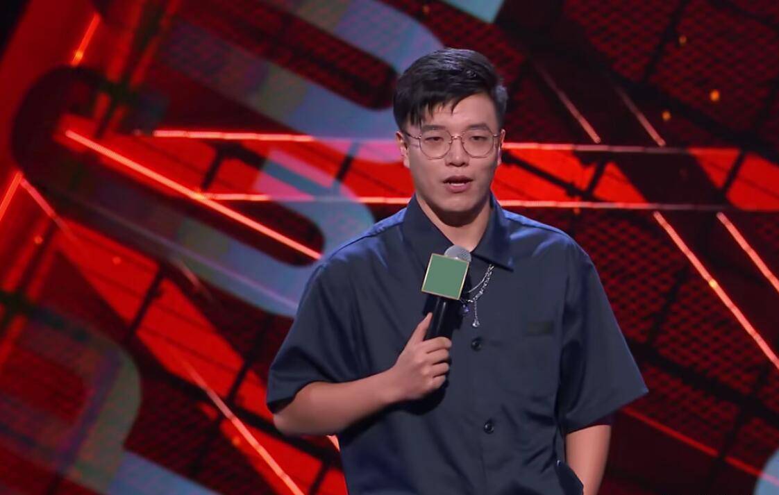 或许从形式上来说,这确实是脱口秀,但这真的配晋级吗?