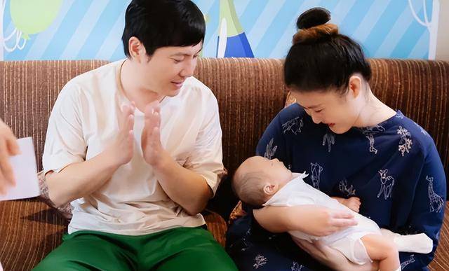 被传婚姻生变后,沈腾妻子首露面,身形发福疑似怀上二胎_王琦_社交