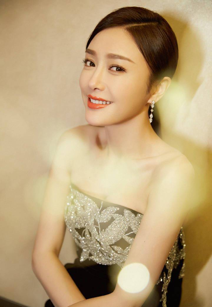 秦岚好清纯,晒男友视角写真,与18岁少女并无二致_生活_网友_照片