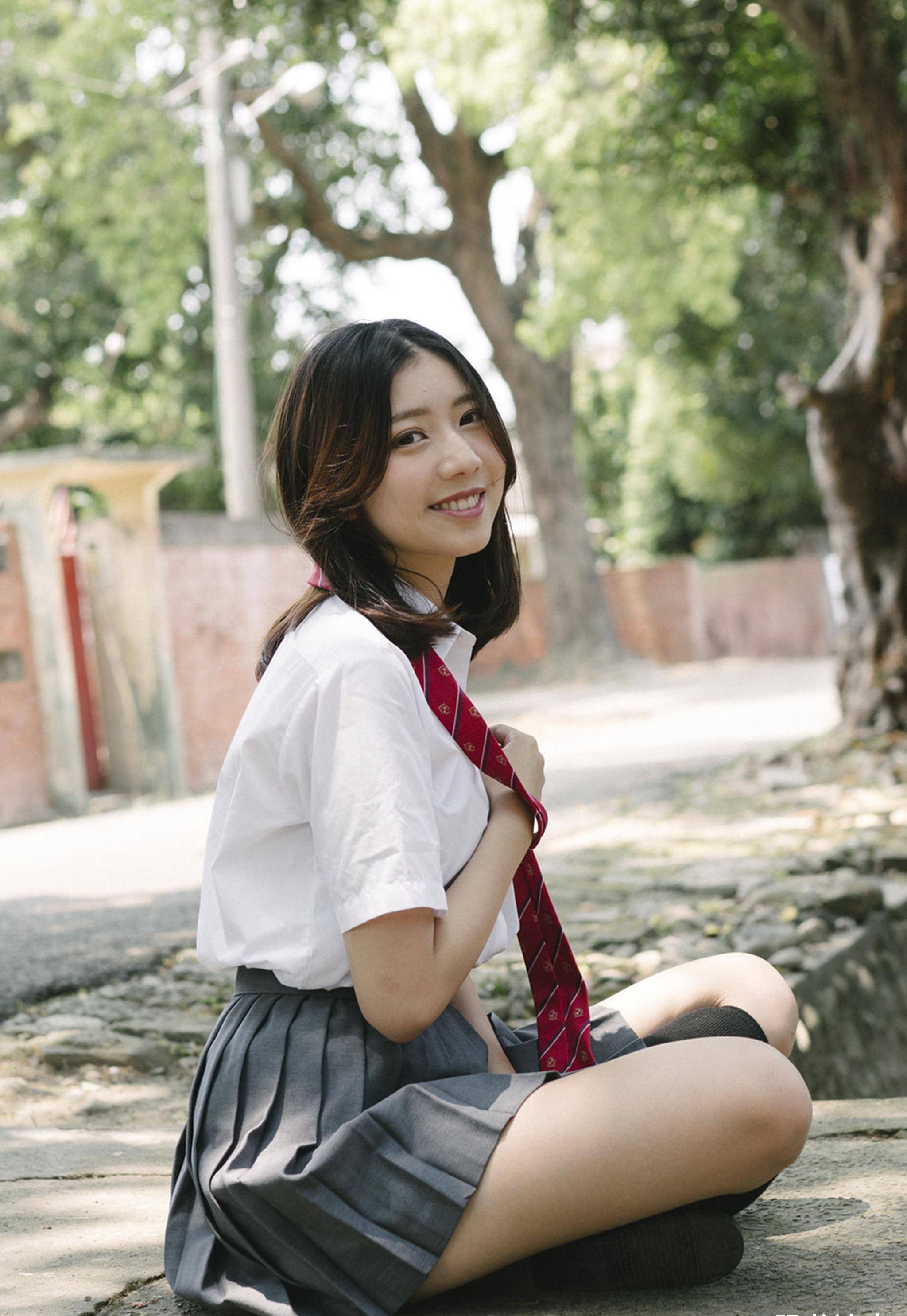 穿jk制服的台女生,青春甜美的模样,让人梦回校园_女孩子_小伙伴_时代