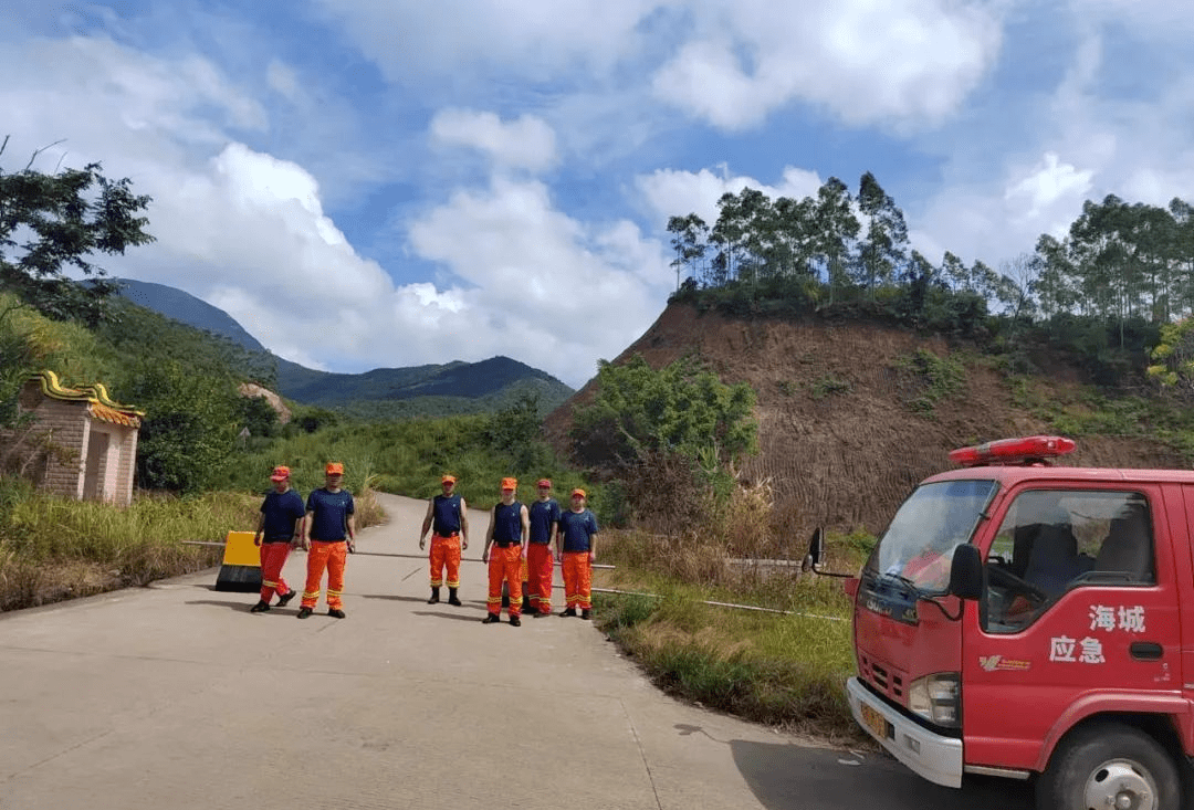 通往海丰飞瓦寺的道路已封闭!_网友_云海_游客