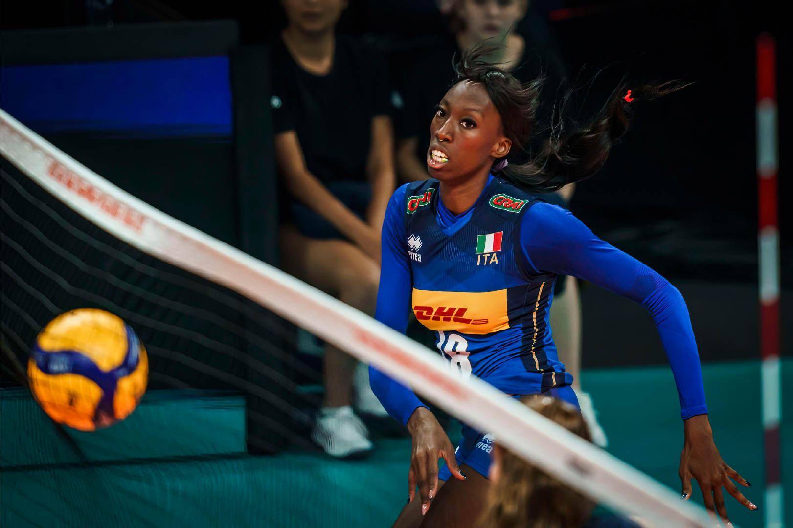 意大利3:1荷兰技术统计,埃格努得20分失误送了11分_中国女篮8场比赛只