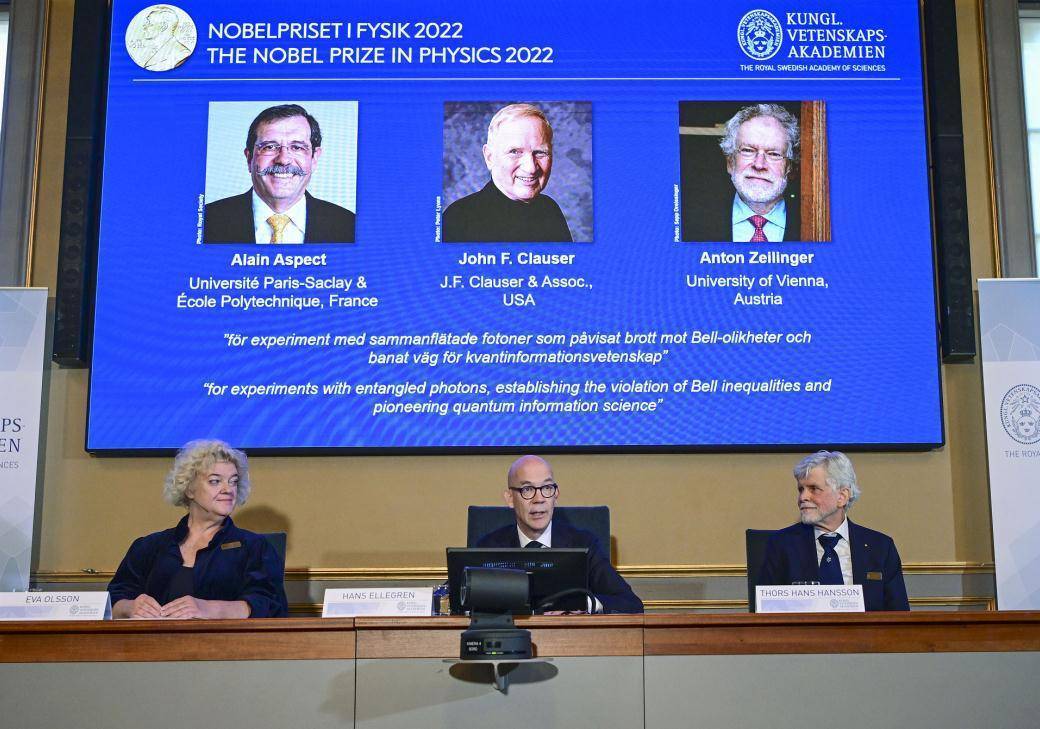 重磅！2022年诺贝尔物理学奖揭晓！三位科学家共同获奖，开创量子信息学科！
