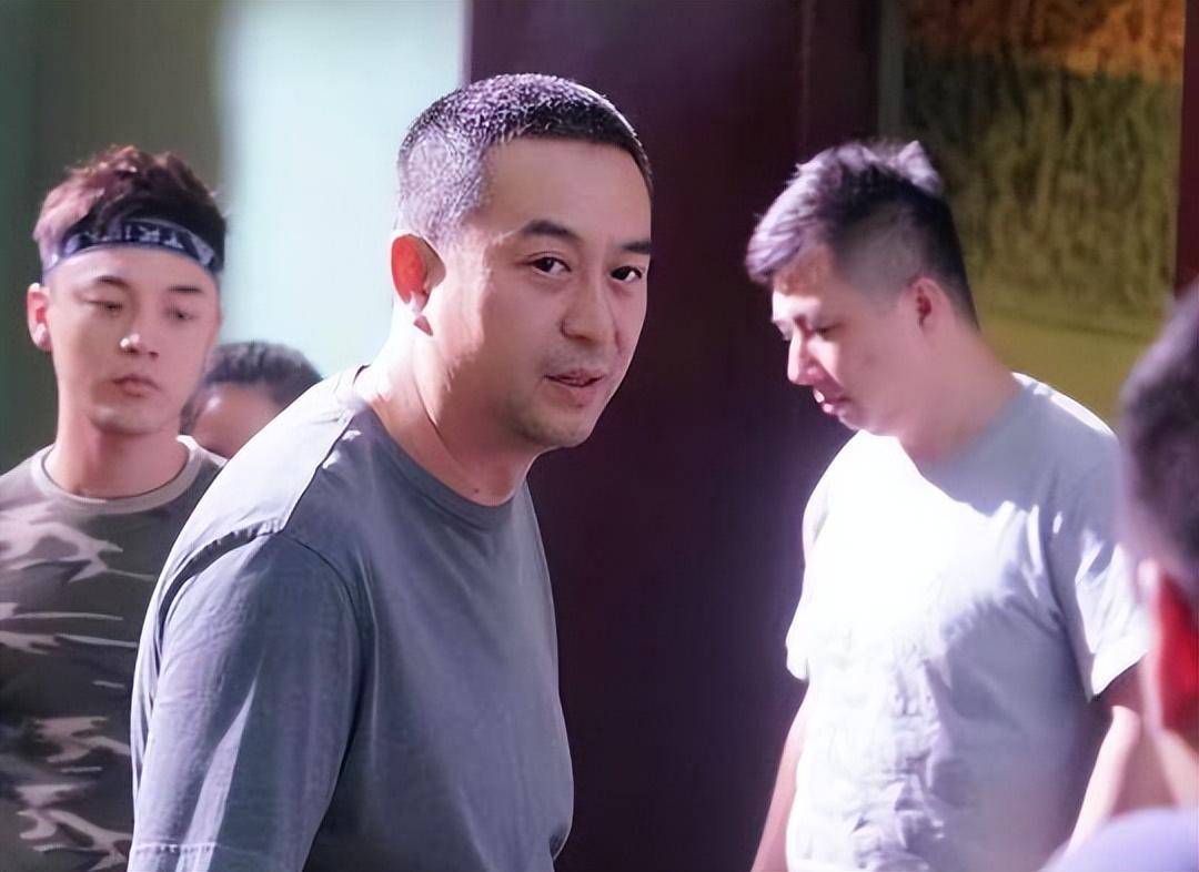 张嘉译又一新剧将袭,阵容强大令人期待,看清班底爆款预定_电视剧_演技