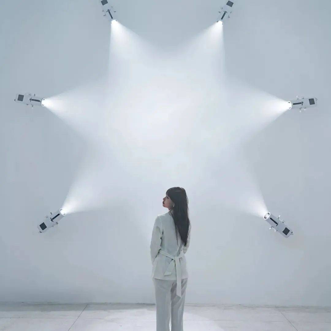 UCCA联合抖音艺术呈现秋季大展“集光片羽”,仿佛一部互动感十足的科幻大片!_展览_作品_展厅