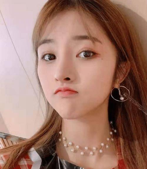 其实可乐和次惑小仙女,关系好像还挺好的,他们之前也闹过分手,可最后