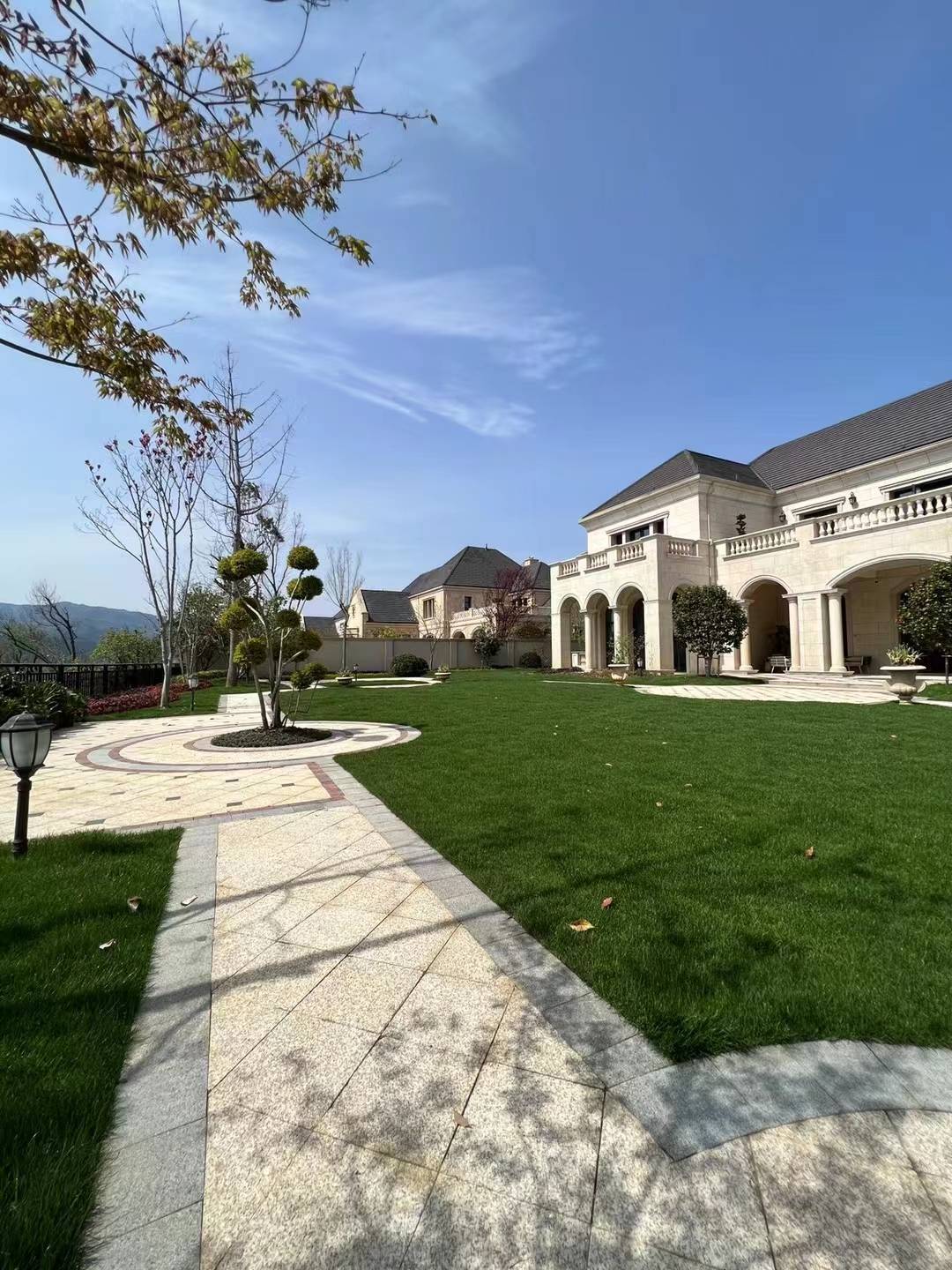 桐庐 | 天溪半岛花园绿城打造2亩起的独栋法式豪宅 总价仅850万起