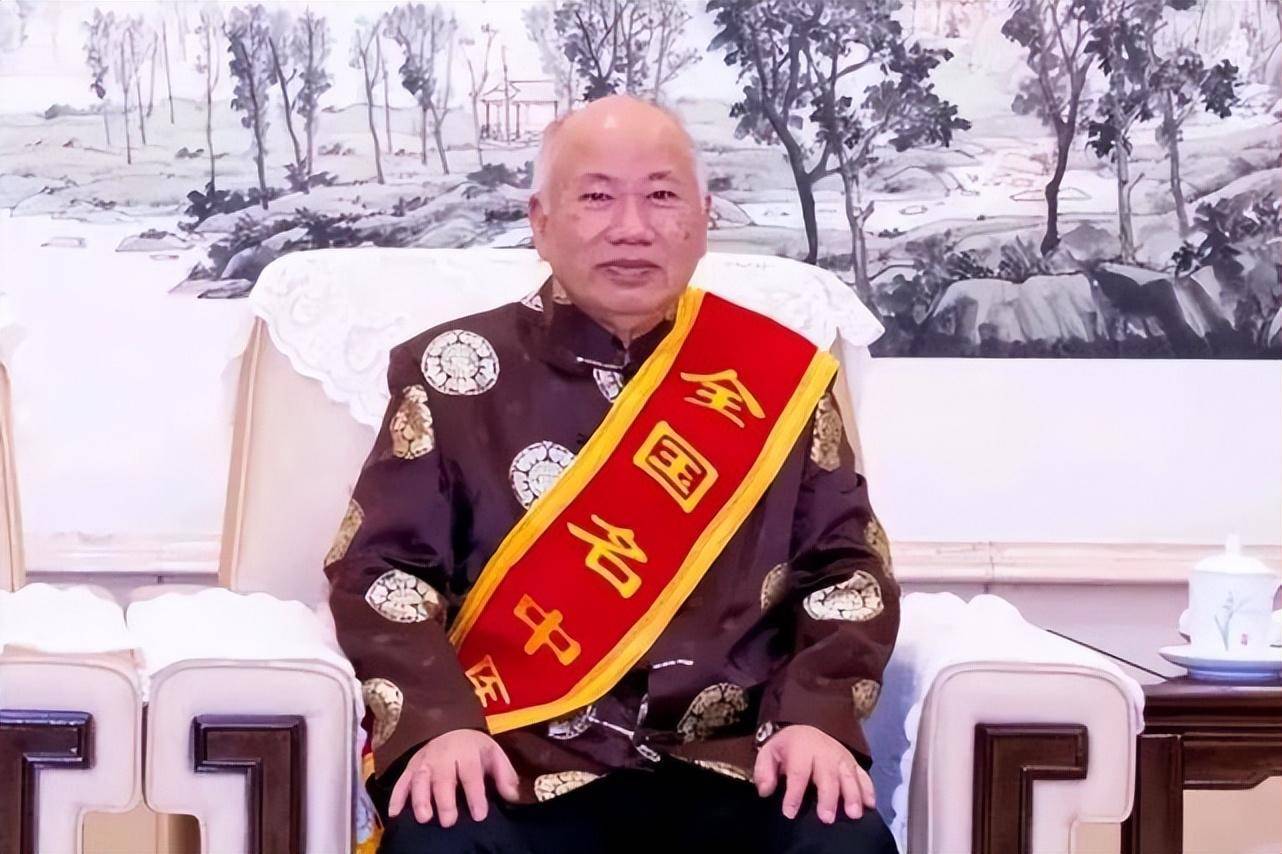 全国名中医连建伟,年逾古稀仍工作在一线,他的养生秘籍值得学习_中医