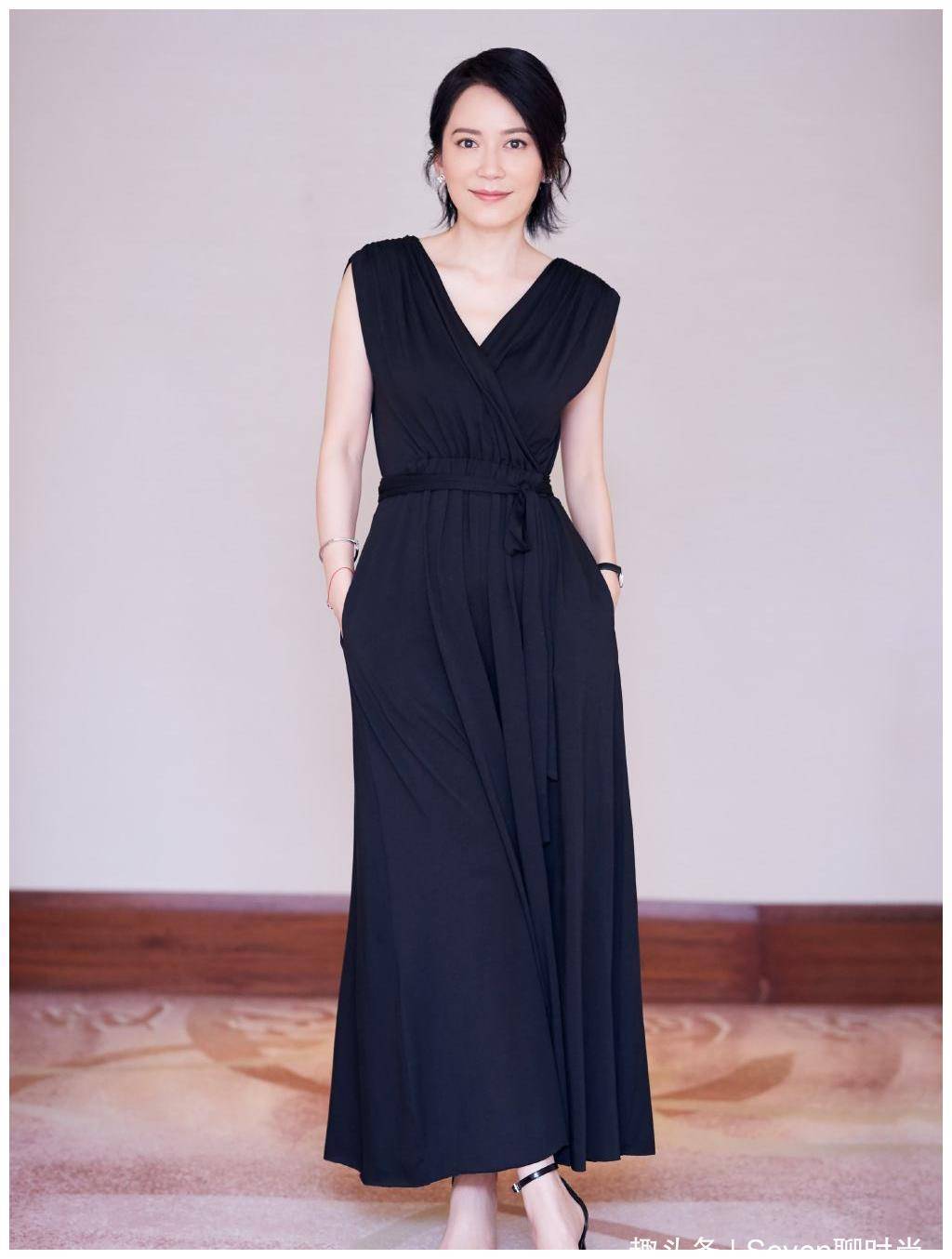 俞飞鸿米兰时装周力压众小花,48岁美得惊心动魄,衣品超级赞!_刘飞鸿_