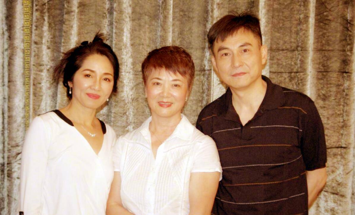 5年内丧父丧母丧妻,"贾蓉"杨俊勇去世1年了,儿子的选择令人泪目_中国