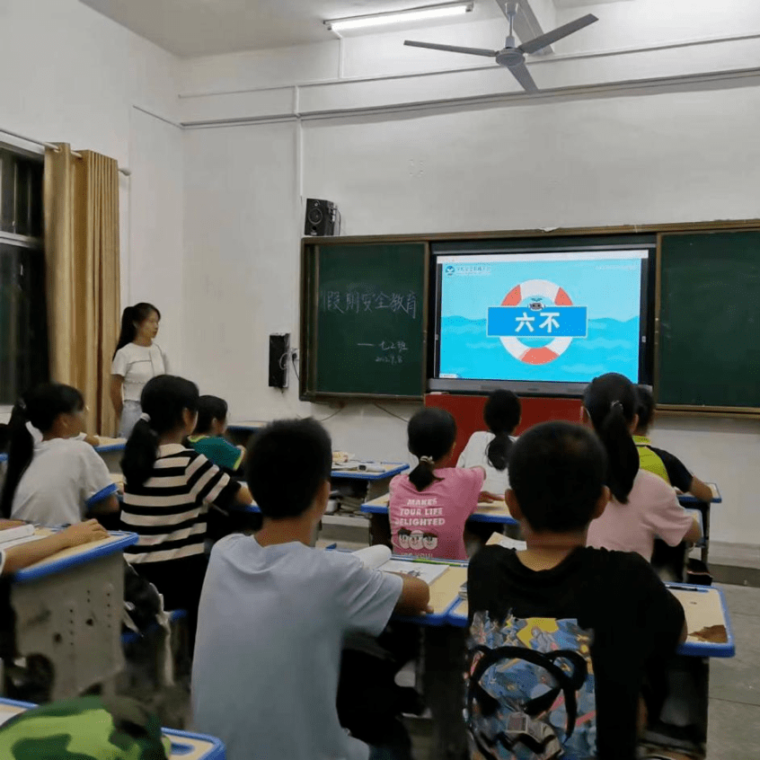 龙南市实验中学图片