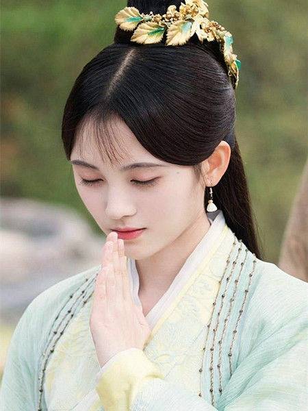 双眼_一身_模样