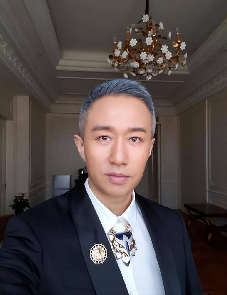 搏击一哥郭晨冬首谈离开武林风原因,直播带货也是现实所迫_比赛_老郭