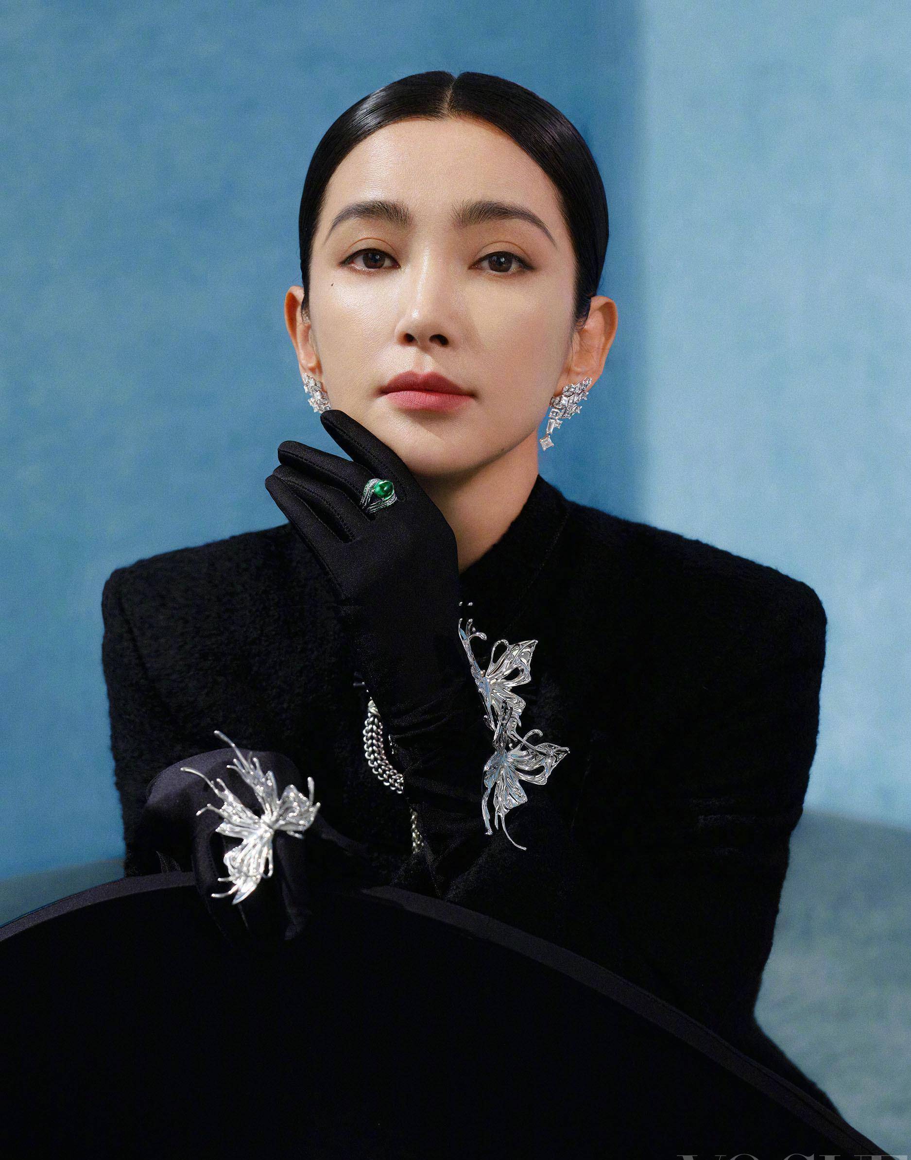 李冰冰登vogue十一月刊封面,明艳大气演绎东方美学_中国_黑色_匠心