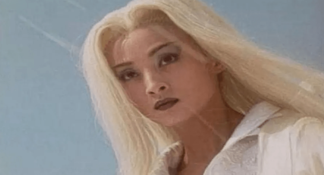 于佳卉在剧中扮演配角"何萼华"