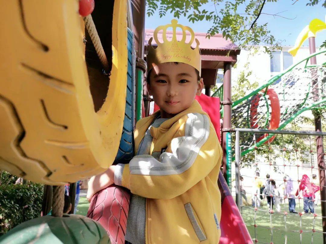 张沐宸小朋友,祝你生日快乐呀!happy birthday!