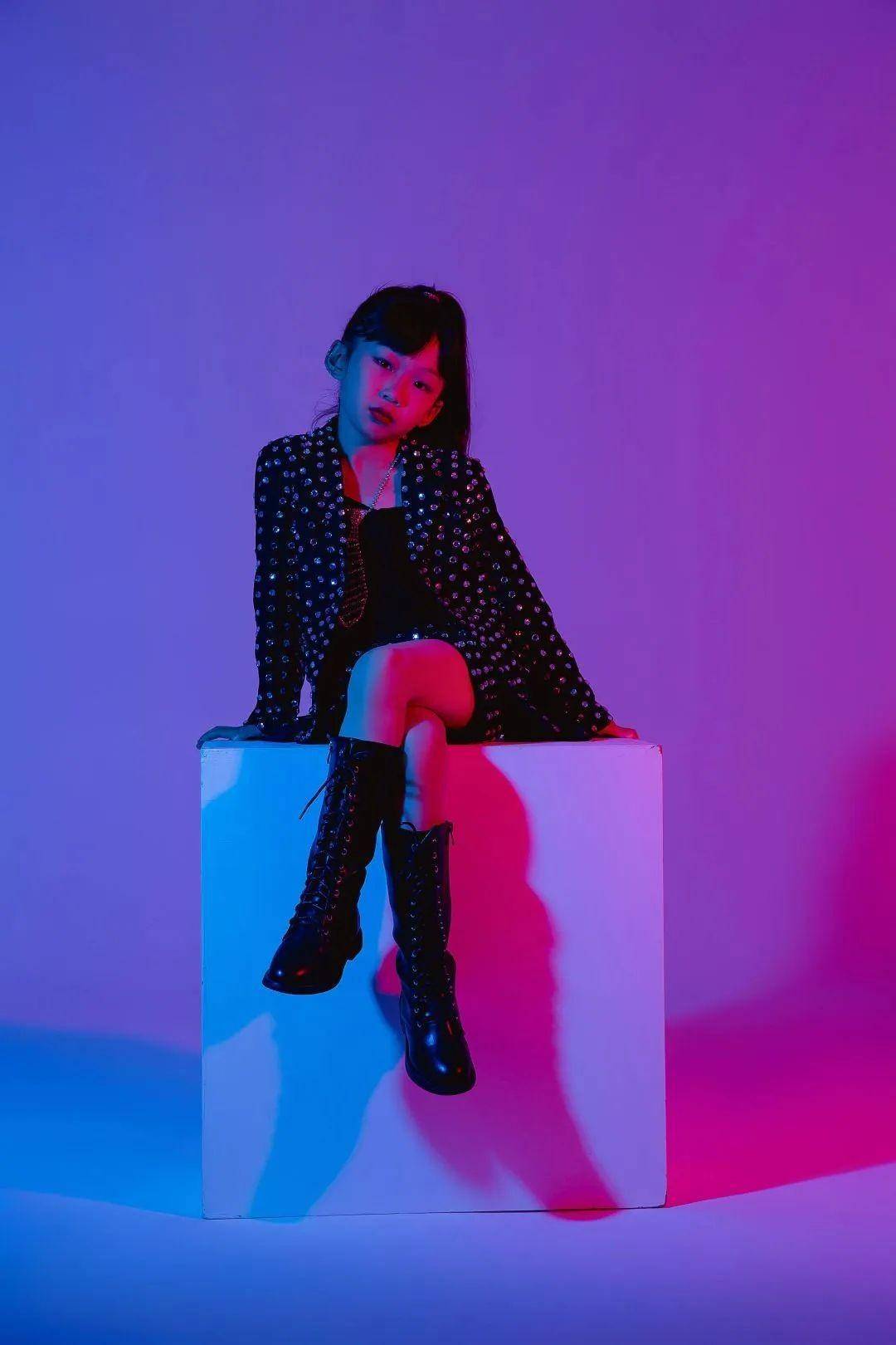 小超模张欣玥 荣获第六季完美童模 全球人气季军_舞台_时尚_舞美