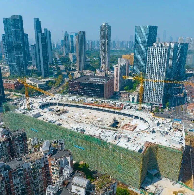 【聚焦】焕新在即!湖北省最大拆改商业项目“三局造”!_中建三局_大楼_施工