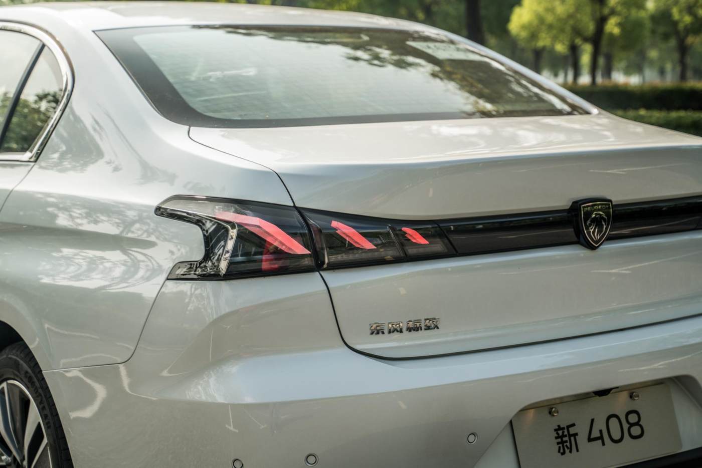 弹车评测:全新标致408,精准驾控之外更智能了,你会买吗?